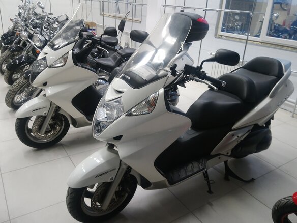 2004 Honda Silver Wing 600, белый