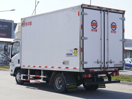 2023 Isuzu Elf (N-series), белый, 4090000 рублей, вид 2