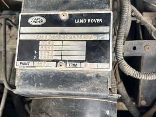 2012 Land Rover Defender 110 I Рестайлинг, белый, 4000000 рублей, вид 2