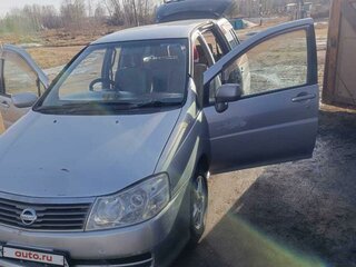 2001 Nissan Liberty, серебристый, 370000 рублей, вид 3
