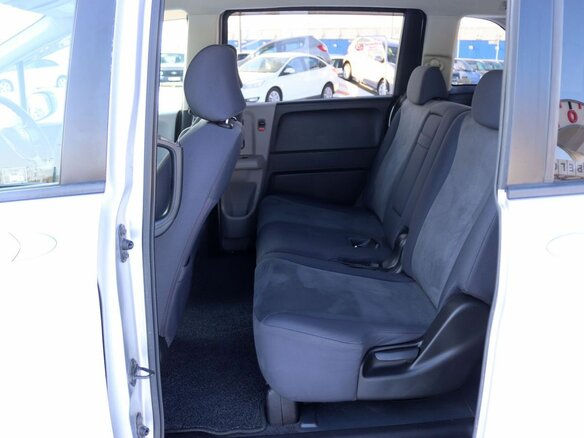2008 Honda Freed I, серый, 1100000 рублей - вид 18
