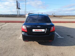2011 Kia Rio II Рестайлинг, чёрный, 630000 рублей, вид 3