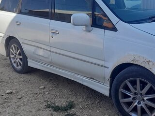 2000 Nissan Presage I, белый, 540000 рублей, вид 4