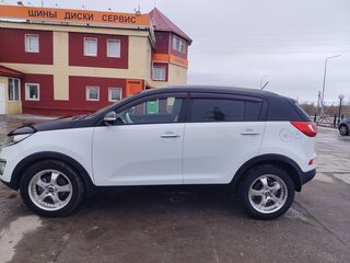 2012 Kia Sportage III, белый, 1350000 рублей, вид 4