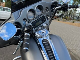 2008 Harley-Davidson Street Glide, серый, 790000 рублей, вид 3