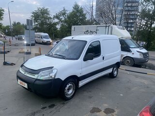 2011 Citroen Berlingo I Рестайлинг, белый, 378000 рублей, вид 1