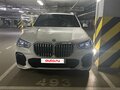 2020 BMW X5 40i IV (G05/G18), белый, 6500000 рублей - вид 4