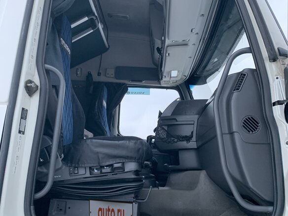 2010 Volvo FH, белый, 6700000 рублей - вид 10