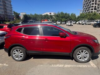 2014 Nissan Qashqai II, красный, 1700000 рублей, вид 2