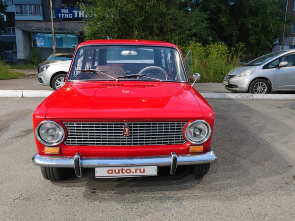 1975 Lada (ВАЗ) 2102, красный - вид 5