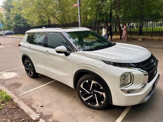 2023 Mitsubishi Outlander IV, белый, 5100000 рублей, вид 5