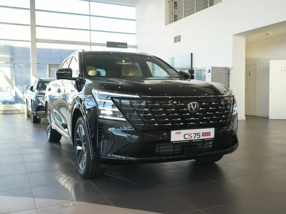 2025 Changan CS75 Plus IV, чёрный - вид 2