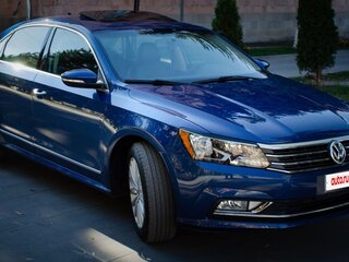 2016 Volkswagen Passat (North America and China) I Рестайлинг, синий, 1497600 рублей, вид 1