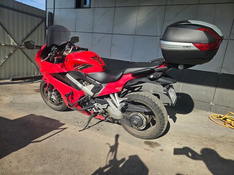 2014 Honda VFR 800, красный, 650000 рублей, вид 4
