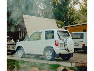 2005 Mitsubishi Pajero Mini II, белый, 450000 рублей, вид 2