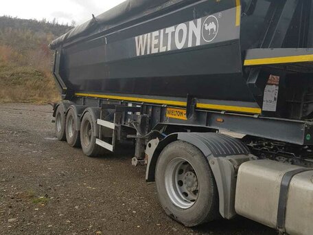 2012 Mercedes-Benz Axor, чёрный, 3000000 рублей, вид 3