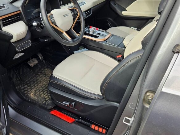 2022 Haval Jolion I, серебристый, 1780000 рублей - вид 10