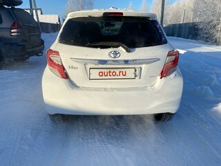 2016 Toyota Vitz III (XP130) Рестайлинг, белый, 1100000 рублей, вид 5