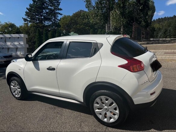2013 Nissan Juke I, белый, 1350000 рублей - вид 4