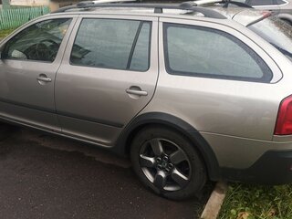 2010 Skoda Octavia Scout II (A5) Рестайлинг, серый, 910000 рублей, вид 5