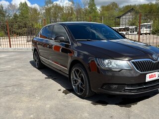 2014 Skoda Superb II Рестайлинг, коричневый, 1000000 рублей, вид 2