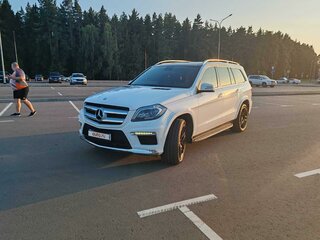 2015 Mercedes-Benz GL-Класс 400 II (X166), белый, 3900000 рублей, вид 2