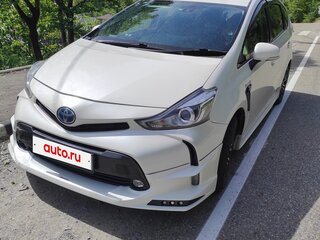 2015 Toyota Prius Alpha I (ZVW40/41) Рестайлинг, белый, 1500000 рублей, вид 1