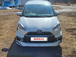 2017 Toyota Sienta II, белый, 1650000 рублей, вид 1
