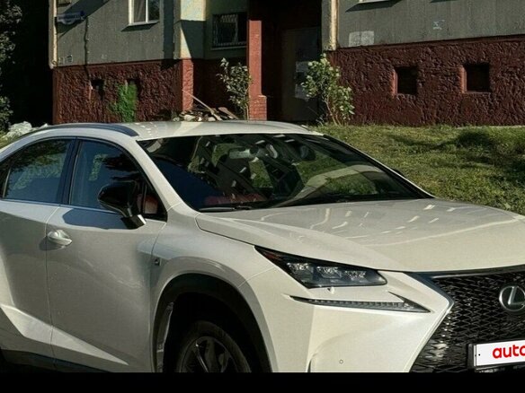 2017 Lexus NX 300 I Рестайлинг, белый, 4520000 рублей