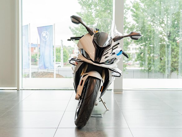 2022 BMW S 1000 RR, белый, 2950000 рублей - вид 2