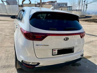 2019 Kia Sportage IV Рестайлинг, белый, 2400000 рублей, вид 4