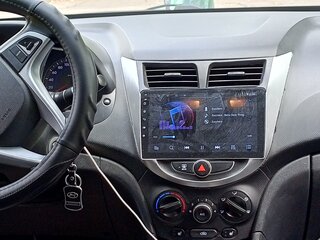2014 Hyundai Solaris I Рестайлинг, серебристый, 950000 рублей, вид 4