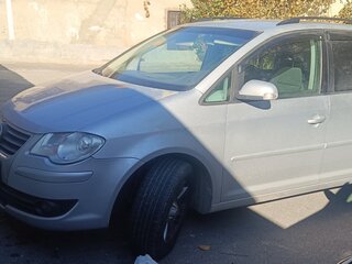 2007 Volkswagen Touran I Рестайлинг, серебристый, 900000 рублей, вид 2
