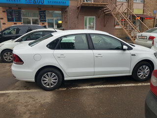 2014 Volkswagen Polo V, белый, 850000 рублей, вид 2