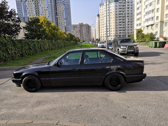 1992 BMW 5 серии 525i III (E34), чёрный - вид 8