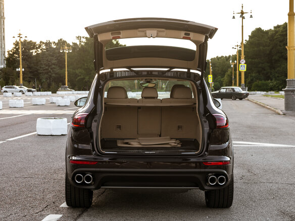 2017 Porsche Cayenne Diesel II Рестайлинг (958), коричневый - вид 9