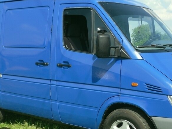 2004 Mercedes-Benz Sprinter, синий