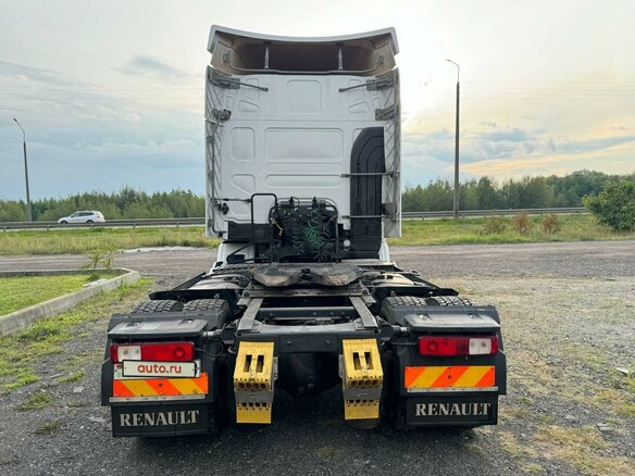 2012 Renault Premium, белый, 3700000 рублей - вид 7
