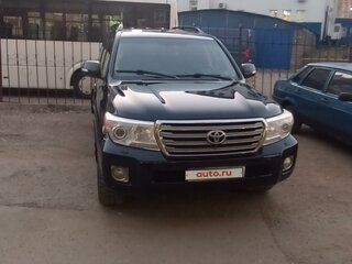 2012 Toyota Land Cruiser 200 Series Рестайлинг 1, чёрный, 3300000 рублей, вид 1
