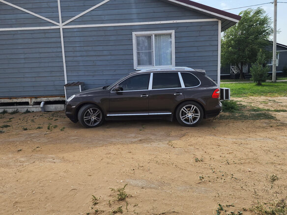 2009 Porsche Cayenne Diesel I Рестайлинг (957), коричневый, 1900000 рублей - вид 12