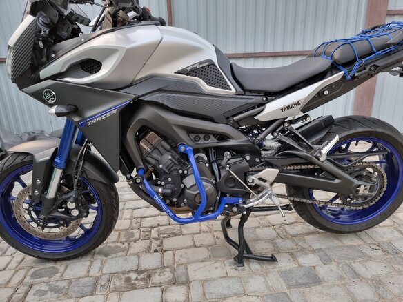 2017 Yamaha MT-09 Tracer (FJ-09), серебристый, 920000 рублей - вид 5