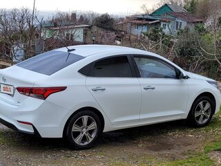 2019 Hyundai Solaris II, белый, 1670000 рублей, вид 4