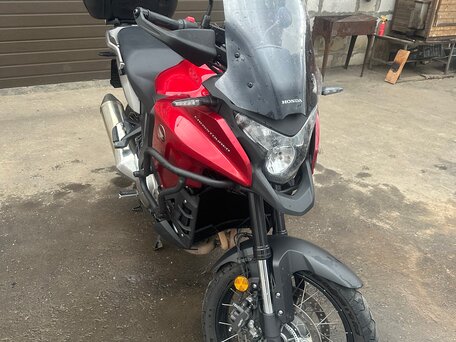2017 Honda VFR 1200X (Crosstourer), красный, 1590000 рублей, вид 2