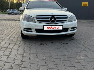 2010 Mercedes-Benz C-Класс 200 III (W204), белый, 1100000 рублей, вид 1
