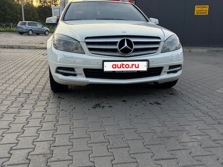 2010 Mercedes-Benz C-Класс 200 III (W204), белый, 1100000 рублей, вид 1