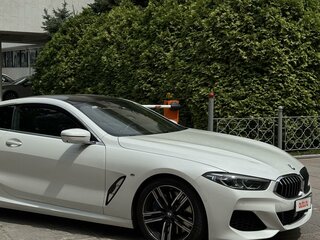 2019 BMW 8 серии M850i xDrive II (G14/G15/G16), белый, 8499000 рублей, вид 4