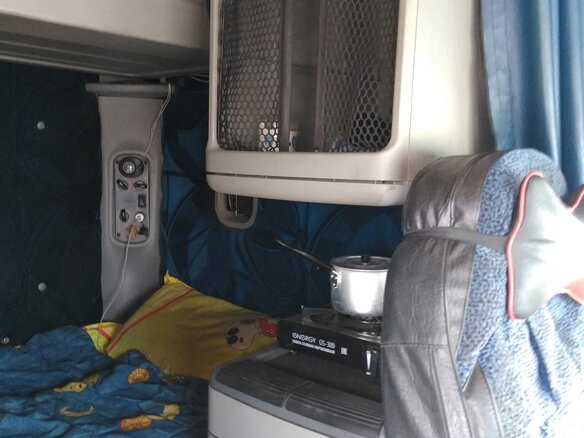 2003 Freightliner Columbia, белый, 1100000 рублей - вид 4