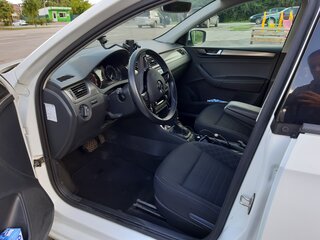 2017 Skoda Rapid I Рестайлинг, белый, 1320000 рублей, вид 4