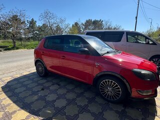 2014 Skoda Fabia II Рестайлинг, красный, 900000 рублей, вид 4