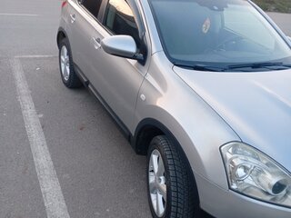 2009 Nissan Qashqai I, серебристый, 950000 рублей, вид 2
